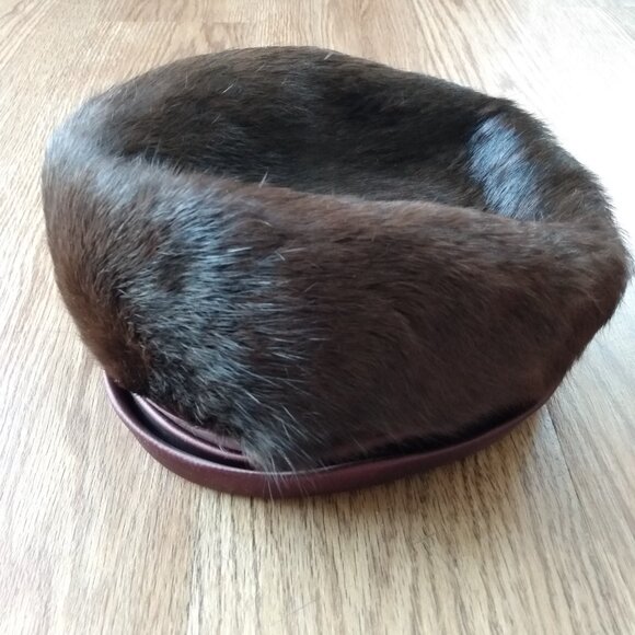 Vintage Fur Hat with Satin Band, Faux Pearl Accent and Union Label - Picture 2 of 15